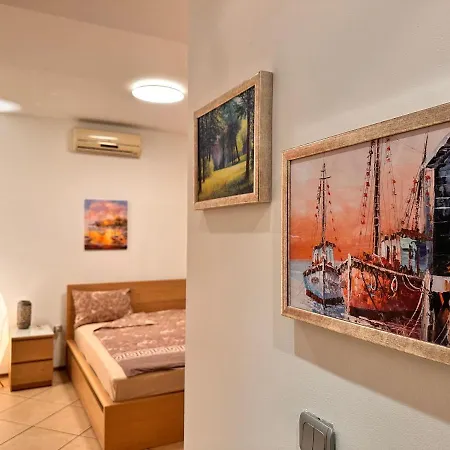 アパート Private Center Opera And Nevski Cathedral ソフィア