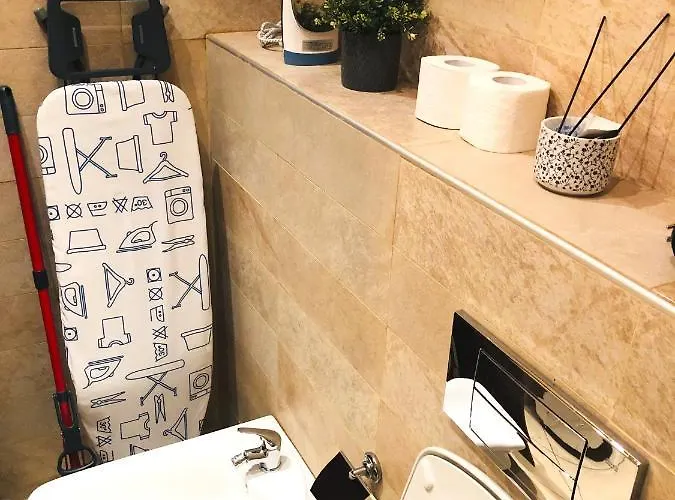 Private Center Opera And Nevski Cathedral *